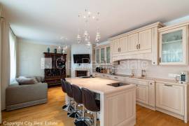 Apartment for rent in Jurmala, 150.00m2