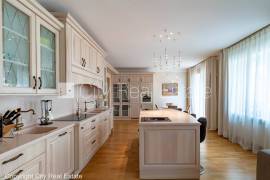 Apartment for rent in Jurmala, 150.00m2