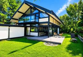 Detached house for rent in Riga district, 240.00m2