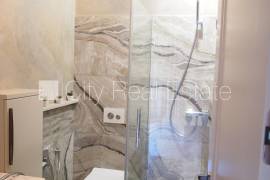Detached house for rent in Jurmala, 350.00m2