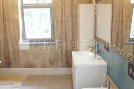 Detached house for rent in Jurmala, 350.00m2