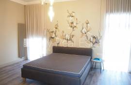 Detached house for rent in Jurmala, 350.00m2