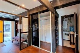 Detached house for rent in Jurmala, 230.00m2