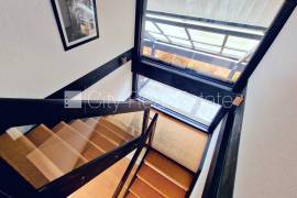 Detached house for rent in Jurmala, 230.00m2