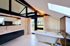 Detached house for rent in Jurmala, 230.00m2