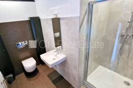 Detached house for rent in Jurmala, 230.00m2