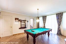 Detached house for rent in Jurmala, 600.00m2