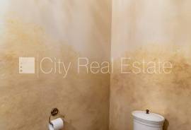Detached house for rent in Jurmala, 600.00m2