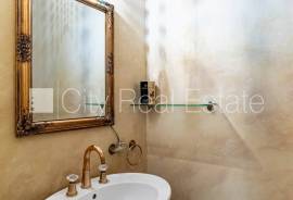 Detached house for rent in Jurmala, 600.00m2