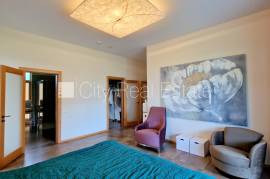 Detached house for rent in Riga district, 300.00m2