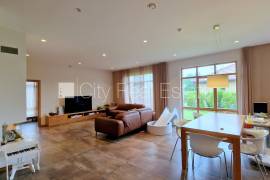 Detached house for rent in Riga district, 300.00m2