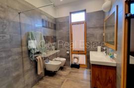 Detached house for rent in Riga district, 300.00m2