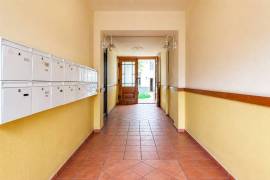 Vacant 2-Room Apartment near Lietzensee Park in Berlin-Charlottenburg Vacant 2-Room Apartment near Lietzensee Park in Berlin-Charlottenburg