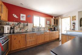 6 room, 160m2 Villa for sale in Neffies - 412 000 € * 6 room, 160m2 Villa for sale in Neffies - 412 000 € *