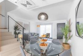 listing listing