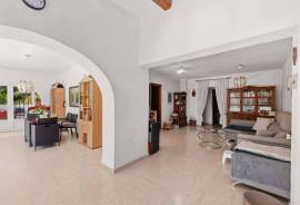 listing listing