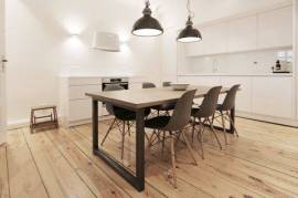 266 | Bright apartment in highly sought after location in Mitte Featured