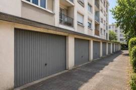 Garage fermé de 14m2, dans résidence sécurisée