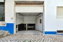 Garage for rent - Ericeira, A Casa das Casas