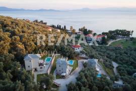 Maisonette 140 sq.m for sale