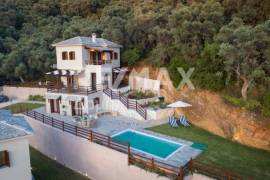 Maisonette 140 sq.m for sale