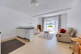 listing listing