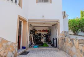 listing listing