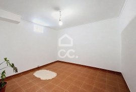 2-Bed Apartment with Terrace in Caldas 2-Bed Apartment with Terrace in Caldas