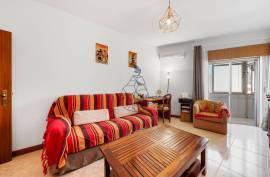 2-bedroom apartment for sale in the center of Portimão