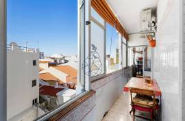 2-bedroom apartment for sale in the center of Portimão