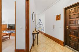 2-bedroom apartment for sale in the center of Portimão