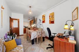 2-bedroom apartment for sale in the center of Portimão