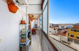 2-bedroom apartment for sale in the center of Portimão