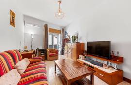 2-bedroom apartment for sale in the center of Portimão