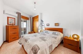 2-bedroom apartment for sale in the center of Portimão