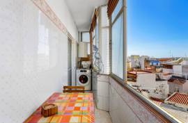 2-bedroom apartment for sale in the center of Portimão