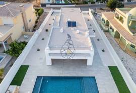 New House with Pool in Monte Canelas Urbanization - Portimão