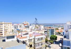 2 bedroom penthouse for rent with terrace in Portimão