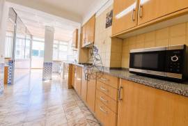 2 bedroom penthouse for rent with terrace in Portimão