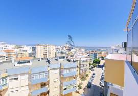 2 bedroom penthouse for rent with terrace in Portimão