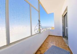 2 bedroom penthouse for rent with terrace in Portimão