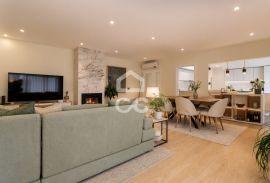 Semi-new 3 bedroom apartment with balconies and garage in Condeixa-a-Nova