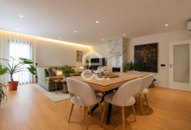 Semi-new 3 bedroom apartment with balconies and garage in Condeixa-a-Nova Semi-new 3 bedroom apartment with balconies and garage in Condeixa-a-Nova