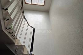 REFURBISHED 2 BEDROOM APARTMENT - EXCELLENT LOCATION REFURBISHED 2 BEDROOM APARTMENT - EXCELLENT LOCATION