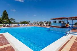 Albufeira - centre - Studio T0+1 with pool and gardens Albufeira - centre - Studio T0+1 with pool and gardens