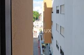 2 bedroom apartment with lift