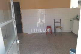 House in Atouguia da Baleia, Peniche with 2 bedrooms and renovation potential House in Atouguia da Baleia, Peniche with 2 bedrooms and renovation potential