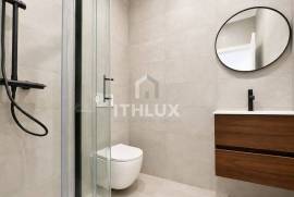 Fully refurbished 3 bedroom apartment with two balconies in Carnaxide