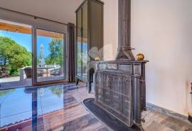 3-Bedroom Villa with Pool for Sale in Moncarapacho, Algarve 3-Bedroom Villa with Pool for Sale in Moncarapacho, Algarve