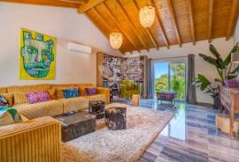 3-Bedroom Villa with Pool for Sale in Moncarapacho, Algarve 3-Bedroom Villa with Pool for Sale in Moncarapacho, Algarve